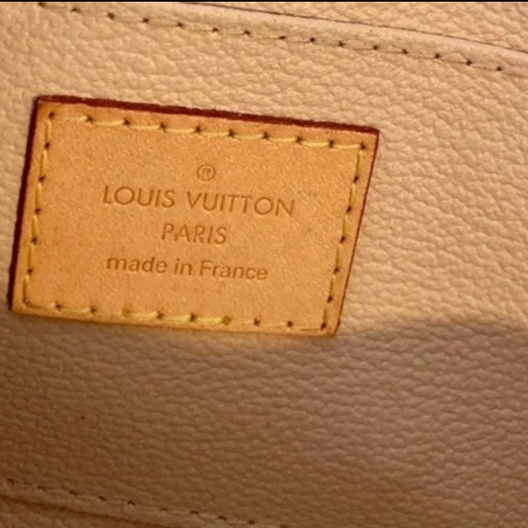 Louis Vuitton Cosmetic Pouch~Authentic - Picture 4 of 8